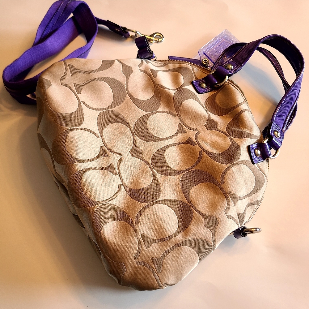 Coach Handbag - Picture 2 of 3